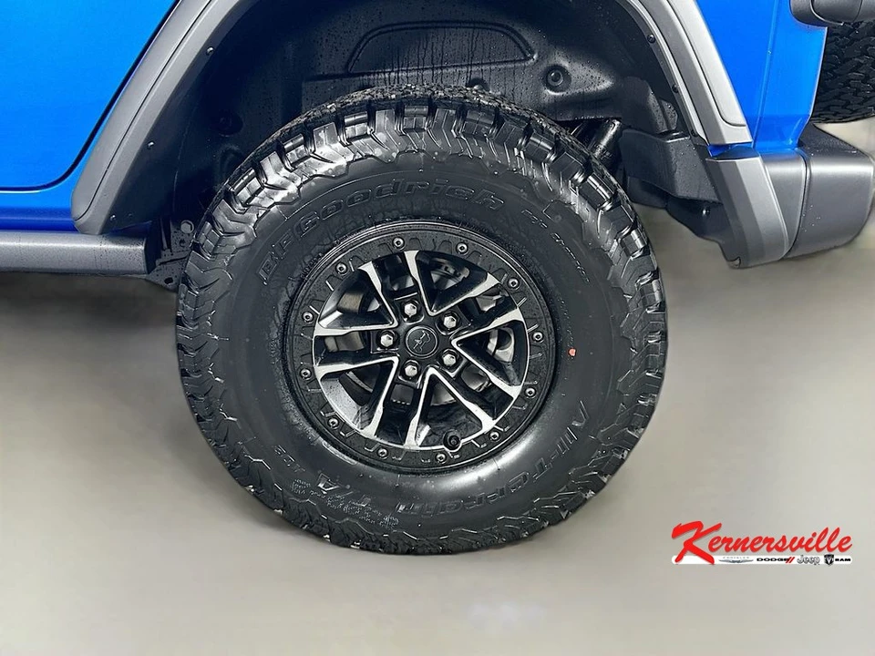 2026 Jeep JL Wrangler - Image 21 of 21