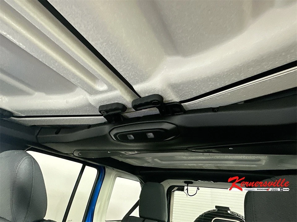 2026 Jeep JL Wrangler - Image 14 of 21