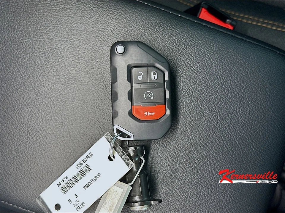 2026 Jeep JL Wrangler - Image 20 of 21