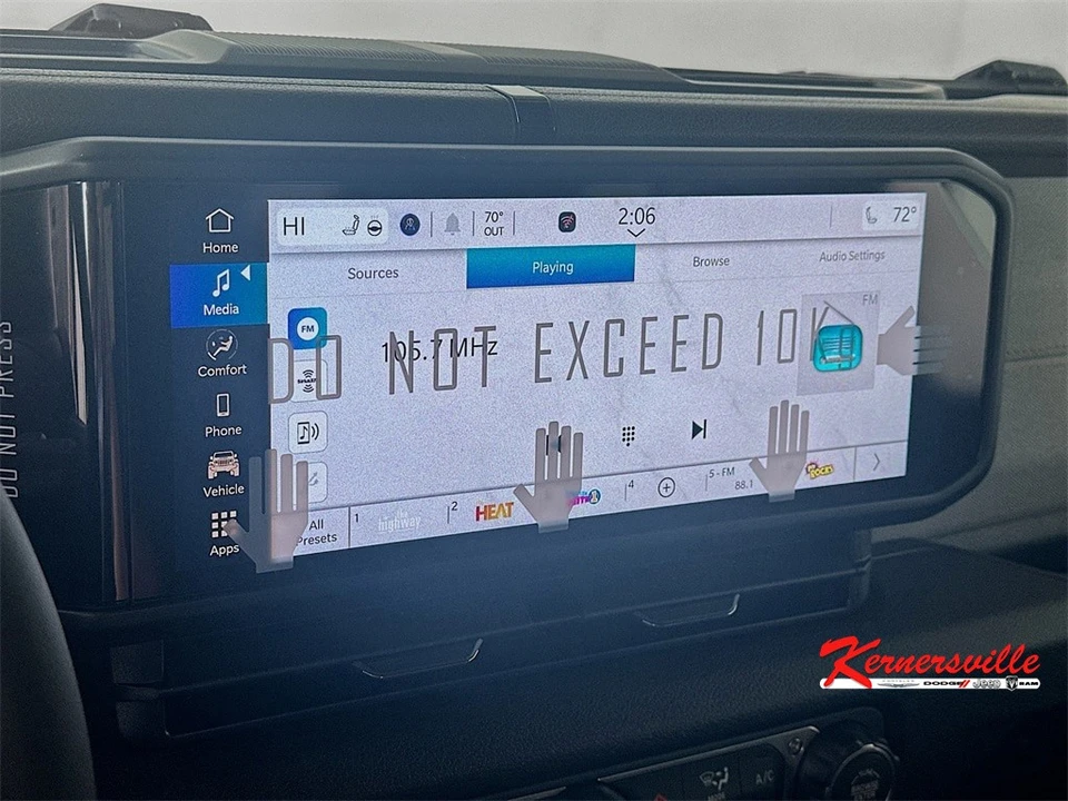 2026 Jeep JL Wrangler - Image 13 of 21