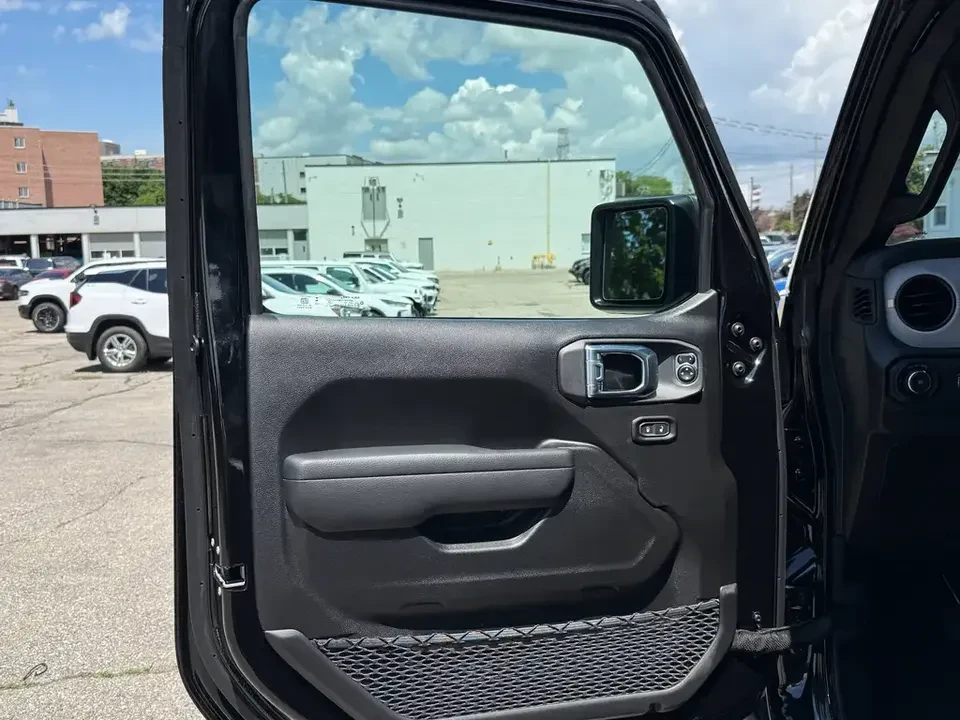 2026 Jeep JL Wrangler - Image 9 of 17