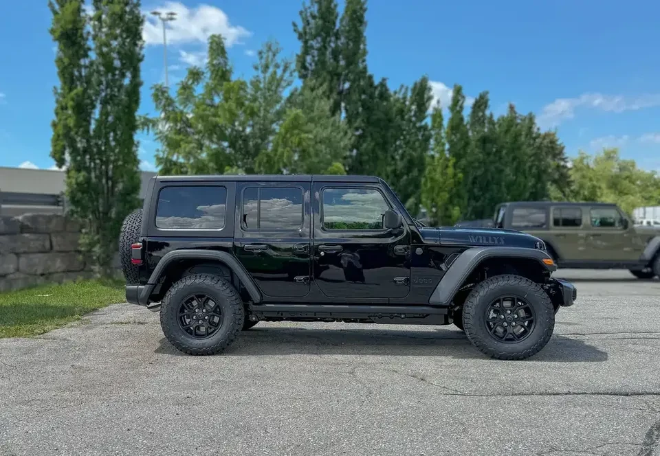 2026 Jeep JL Wrangler - Image 4 of 17