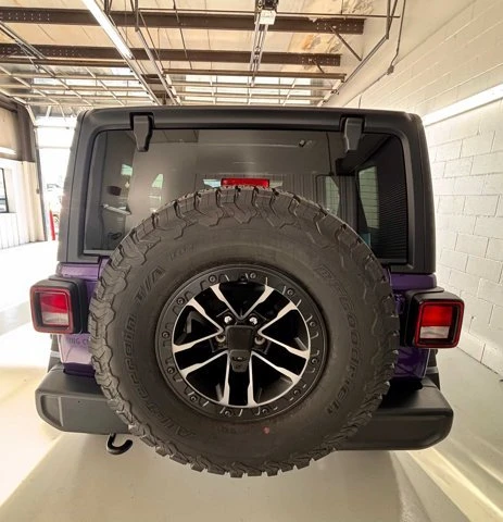 2026 Jeep JL Wrangler - Image 5 of 17