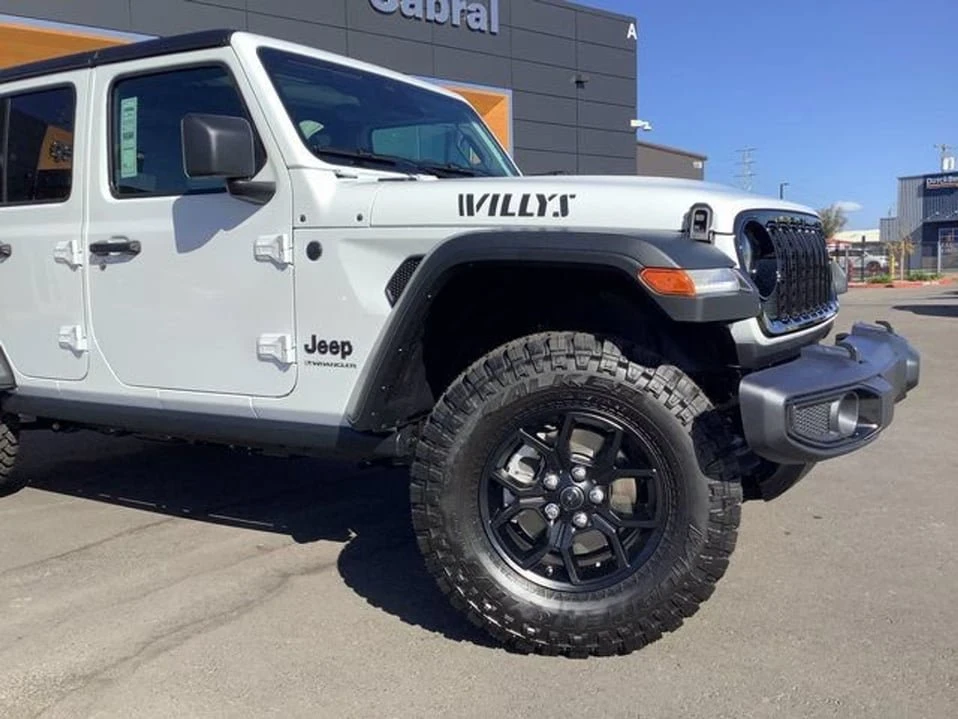 2026 Jeep JL Wrangler - Image 2 of 9