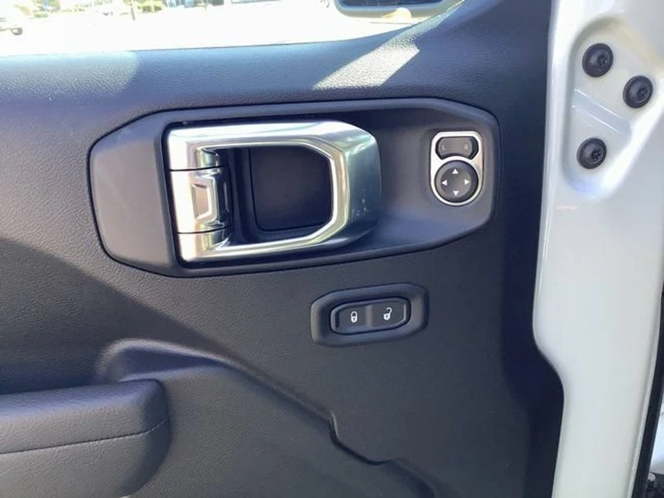 2026 Jeep JL Wrangler - Image 9 of 9