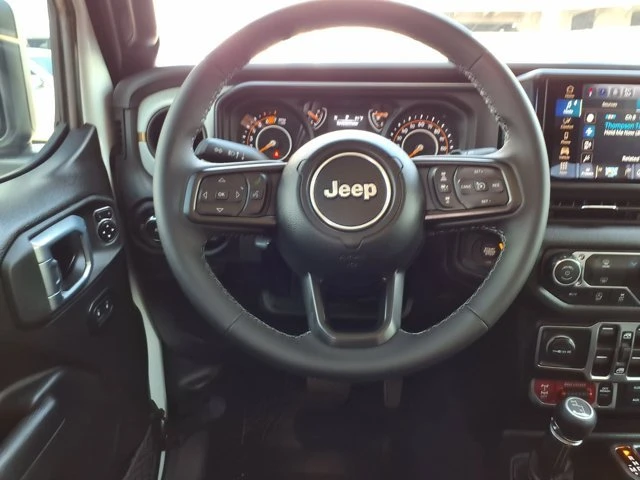2026 Jeep JL Wrangler - Image 15 of 20
