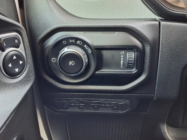 2026 Jeep JL Wrangler - Image 11 of 20