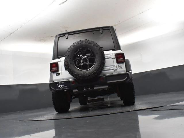 2026 Jeep JL Wrangler - Image 16 of 20