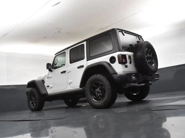 2026 Jeep JL Wrangler - Image 19 of 20