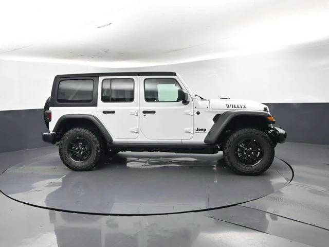 2026 Jeep JL Wrangler - Image 11 of 20