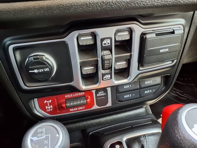 2026 Jeep JL Wrangler - Image 10 of 20