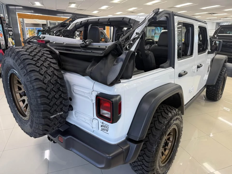 2026 Jeep JL Wrangler - Image 6 of 13