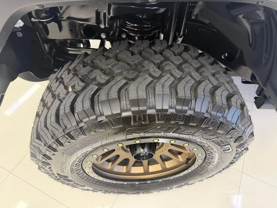 2026 Jeep JL Wrangler - Image 12 of 13