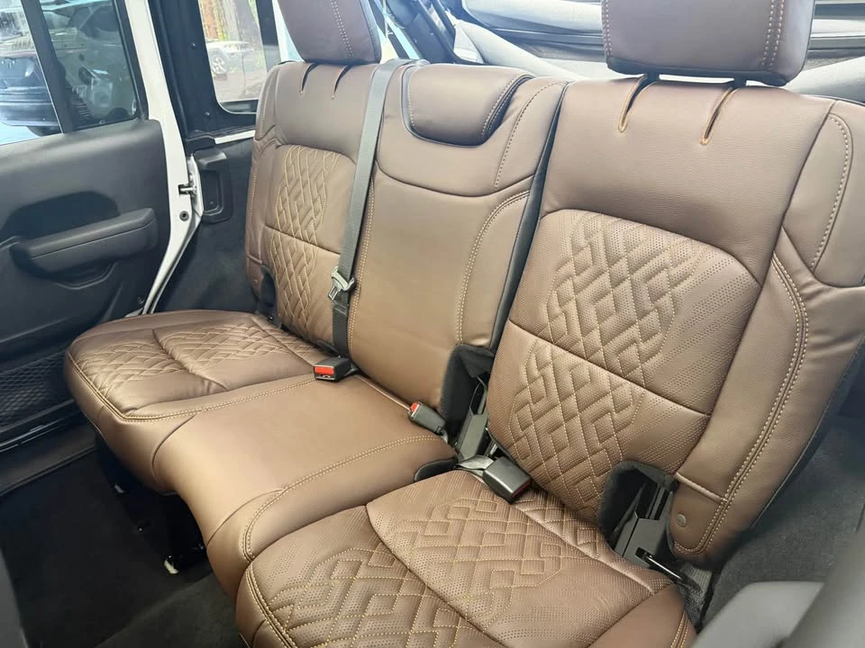 2026 Jeep JL Wrangler - Image 9 of 13