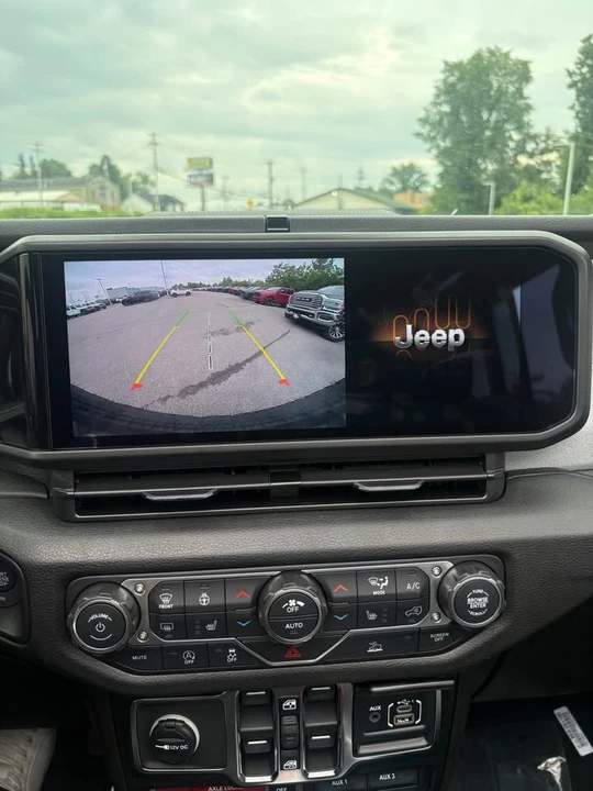 2026 Jeep JL Wrangler - Image 13 of 14