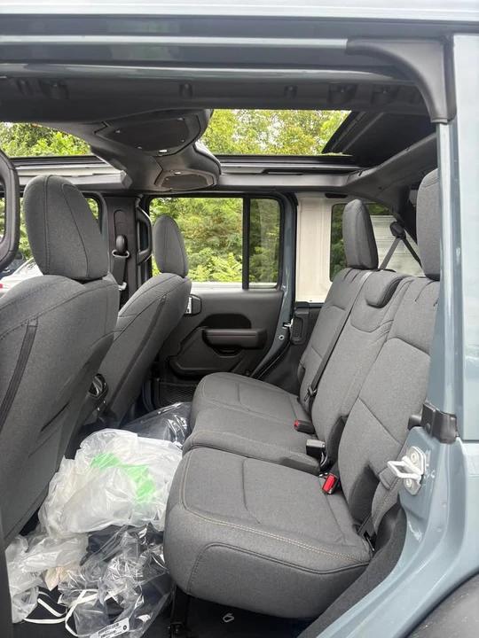 2026 Jeep JL Wrangler - Image 7 of 14