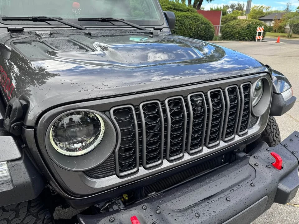 2026 Jeep JL Wrangler - Image 4 of 14