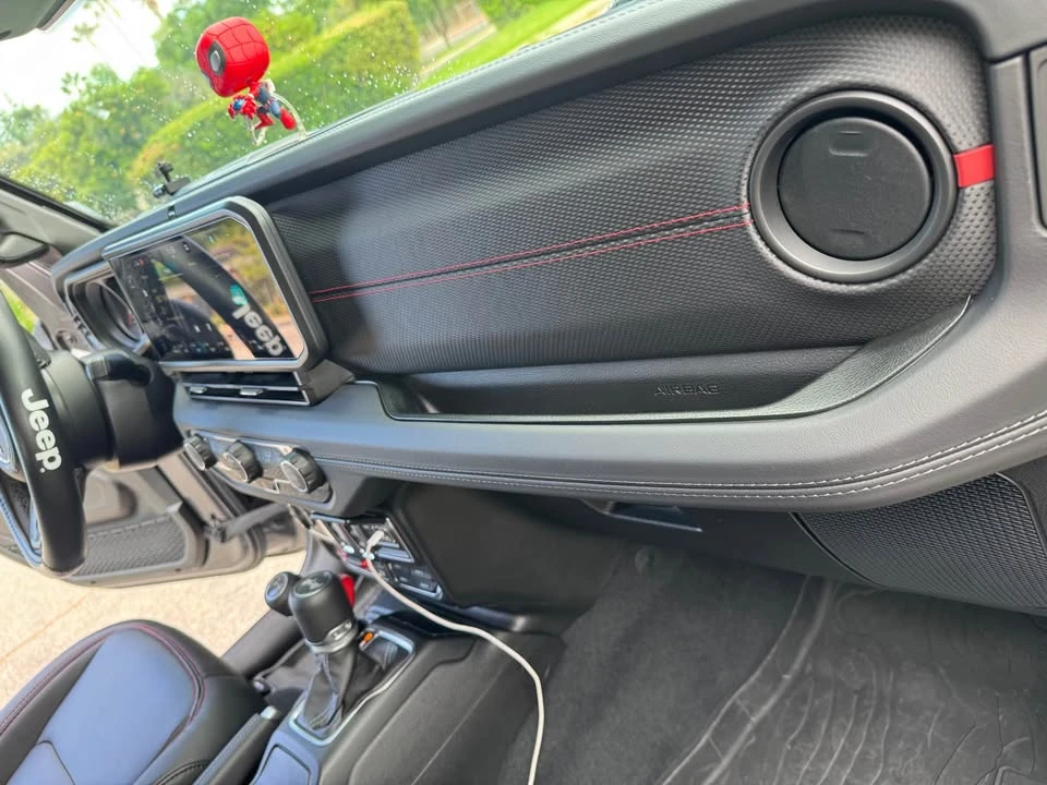 2026 Jeep JL Wrangler - Image 14 of 14
