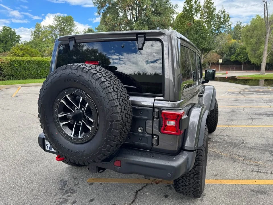 2026 Jeep JL Wrangler - Image 3 of 14