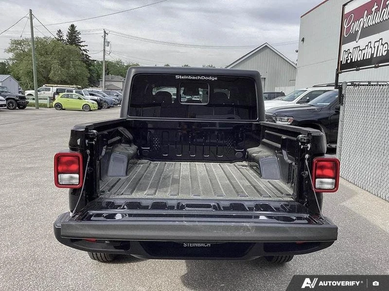 2026 Jeep JT Gladiator - Image 7 of 18