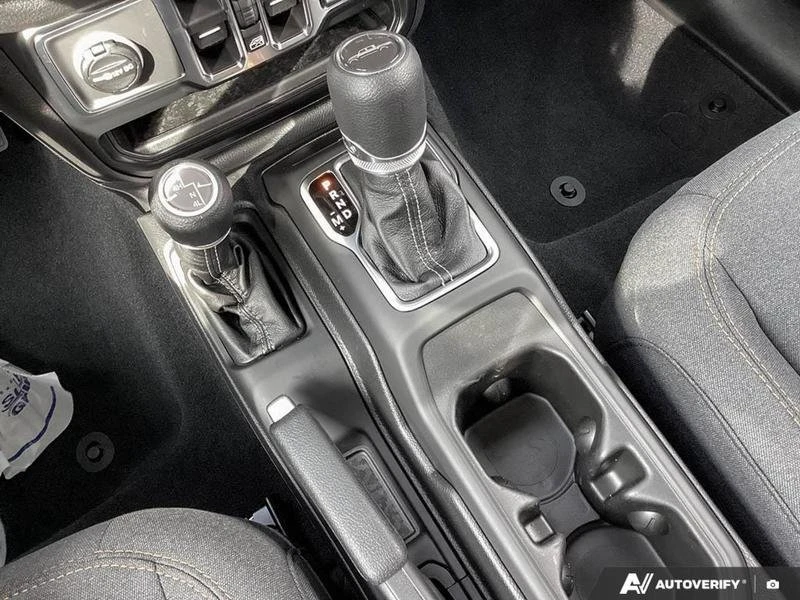 2026 Jeep JT Gladiator - Image 14 of 18