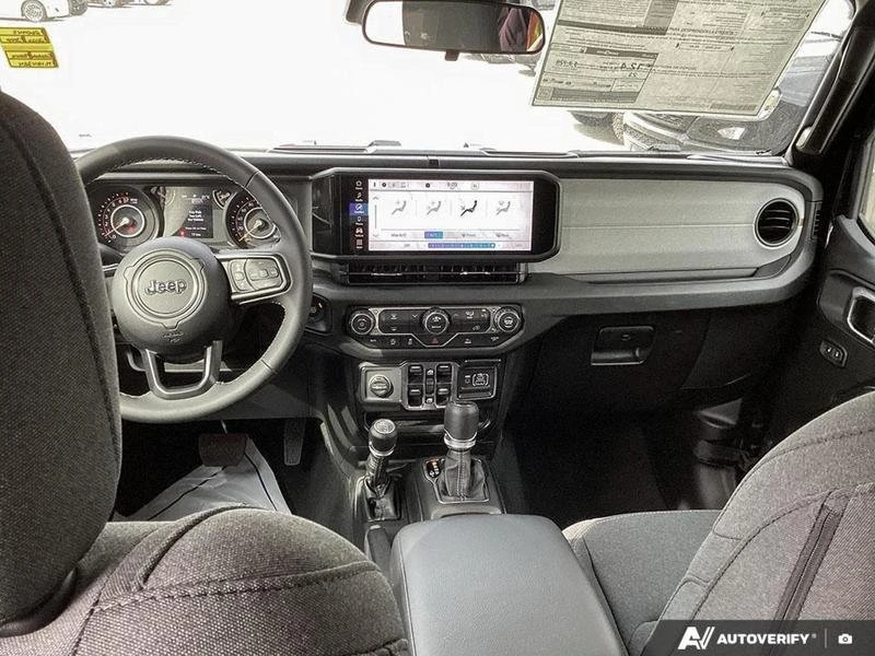 2026 Jeep JT Gladiator - Image 17 of 18