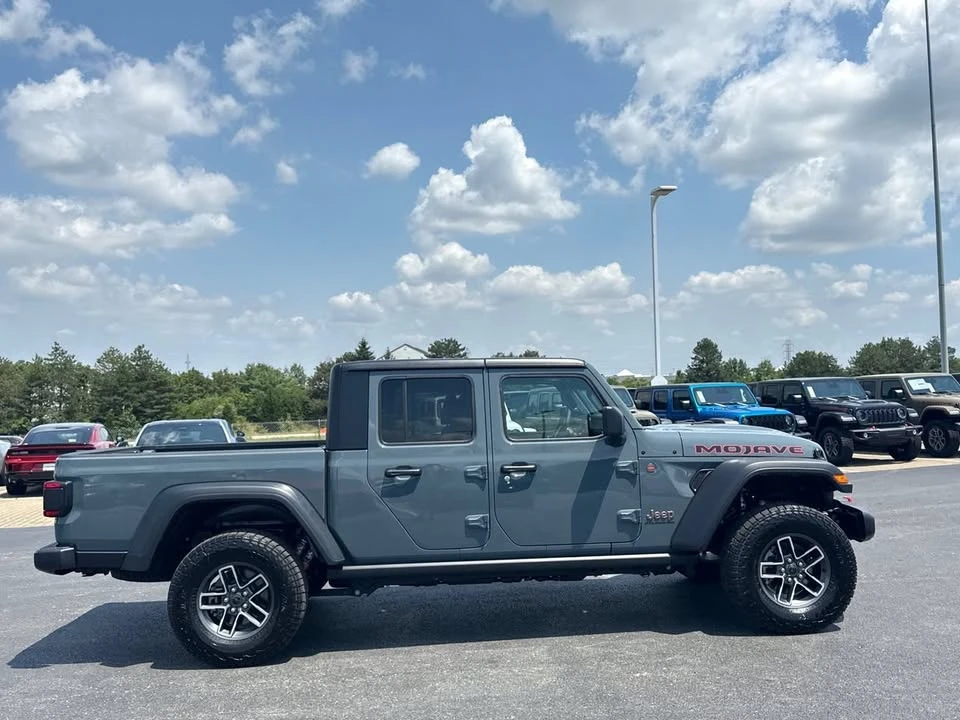2026 Jeep JT Gladiator - Image 2 of 20