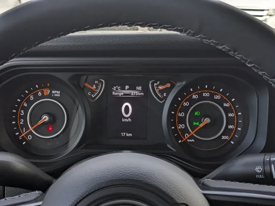 2026 Jeep JT Gladiator - Image 11 of 15