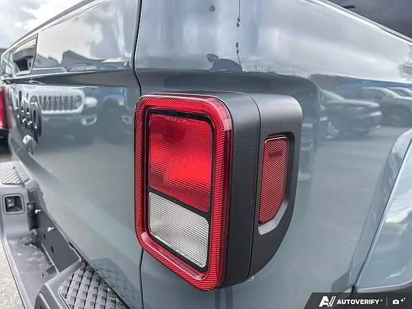 2026 Jeep JT Gladiator - Image 8 of 16