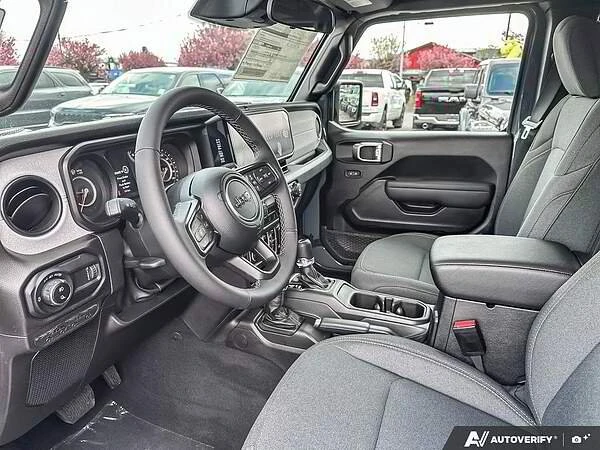 2026 Jeep JT Gladiator - Image 10 of 16