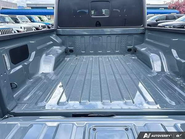 2026 Jeep JT Gladiator - Image 9 of 16