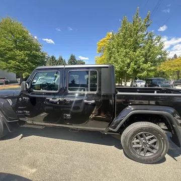 2026 Jeep Gladiator Sport S