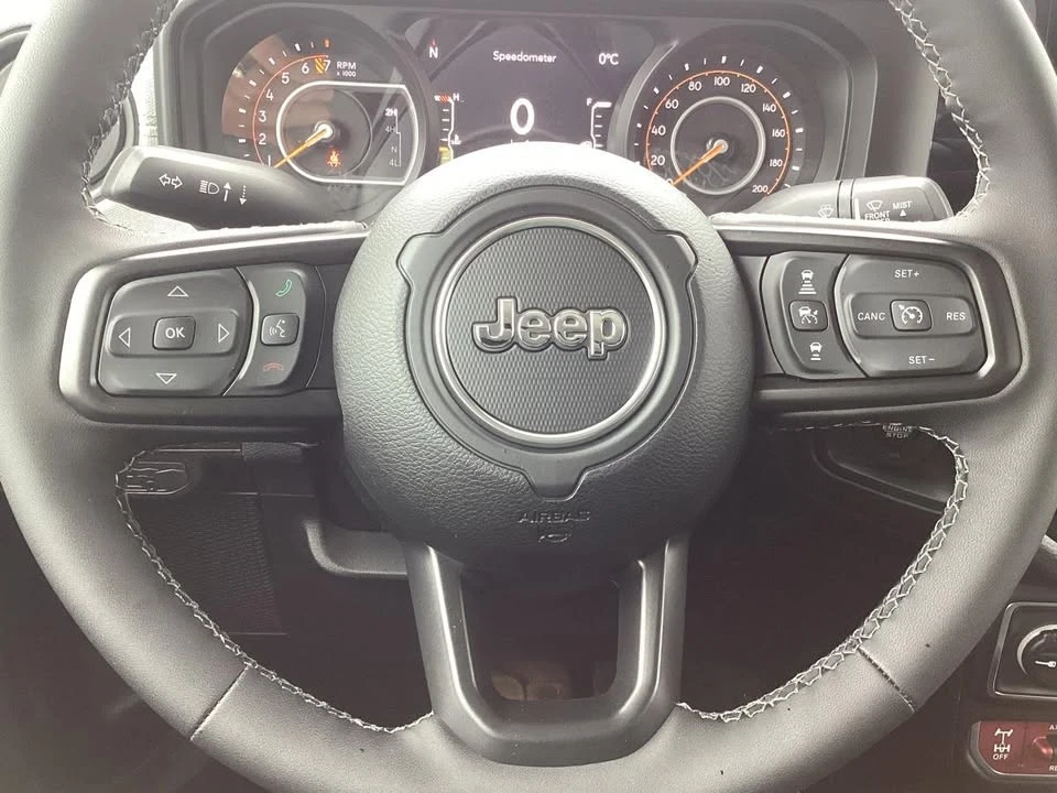 2026 Jeep JT Gladiator - Image 16 of 17