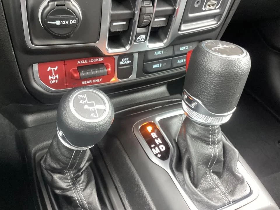 2026 Jeep JT Gladiator - Image 12 of 17