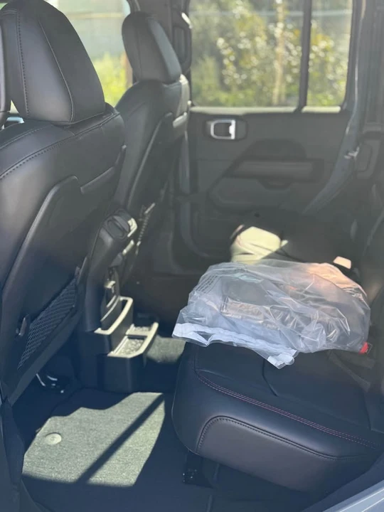 2026 Jeep JL Wrangler - Image 12 of 18