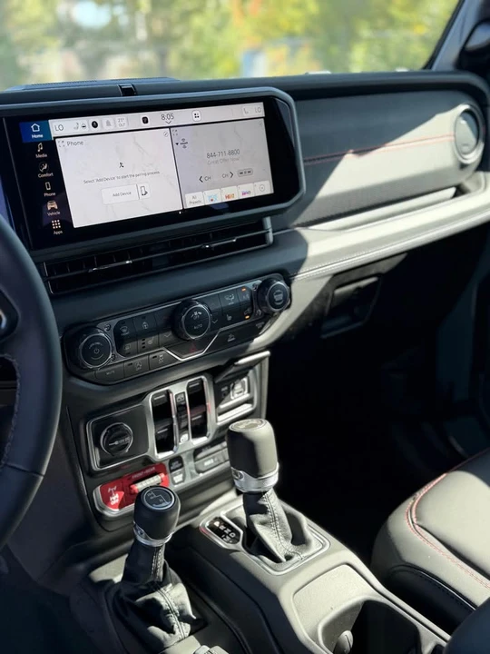 2026 Jeep JL Wrangler - Image 9 of 18