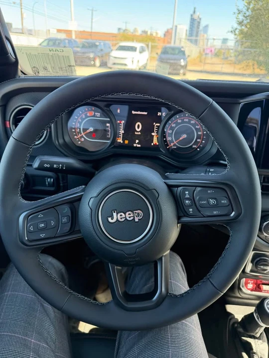 2026 Jeep JL Wrangler - Image 15 of 18