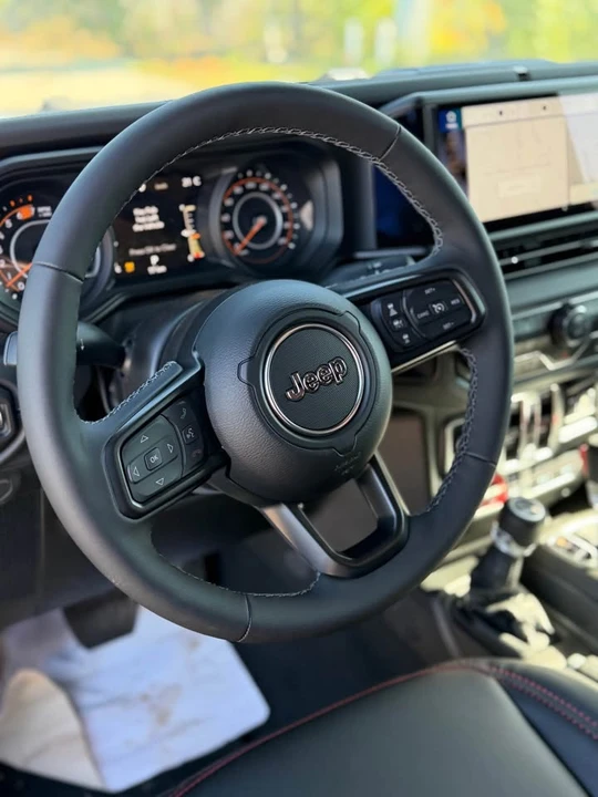 2026 Jeep JL Wrangler - Image 10 of 18