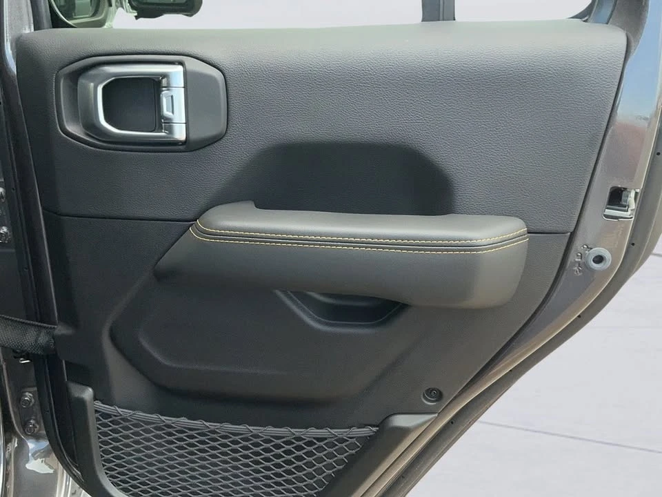 2026 Jeep JL Wrangler - Image 11 of 20