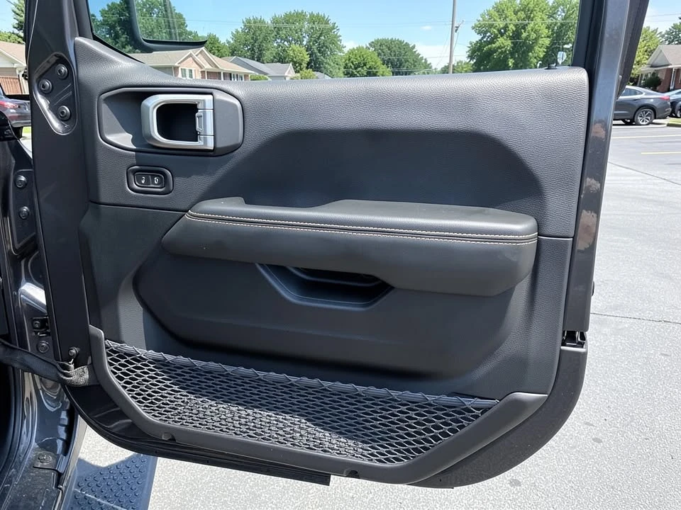 2026 Jeep JL Wrangler - Image 9 of 20