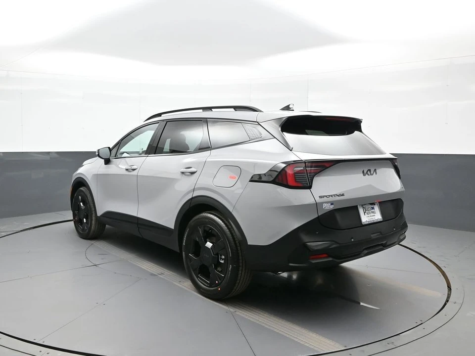 2026 Kia Sportage - Image 8 of 21