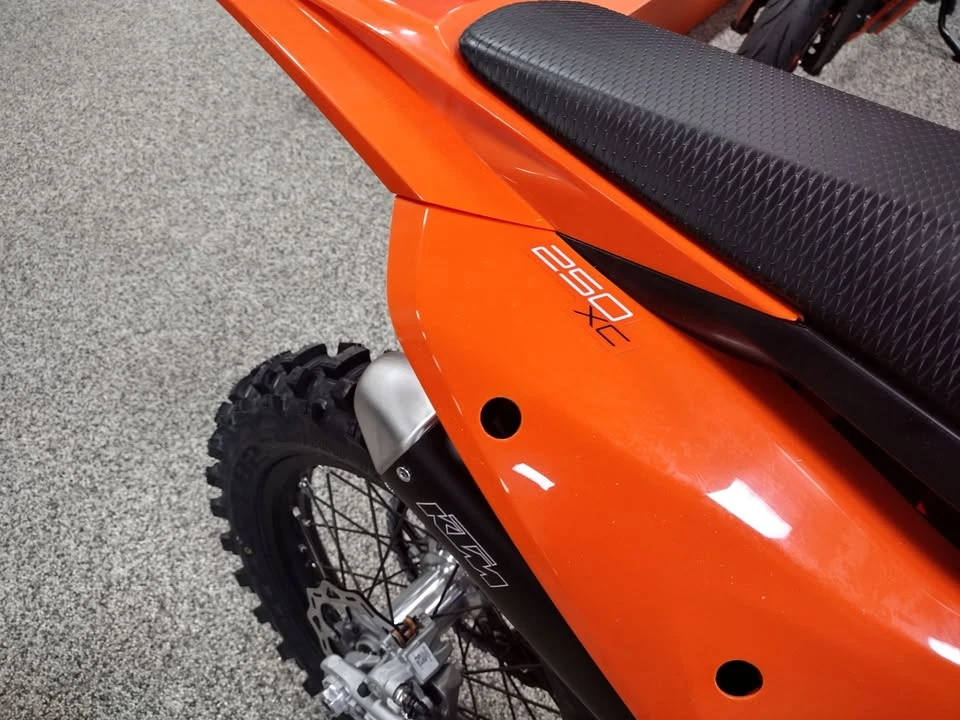2026 KTM - Image 2 of 7