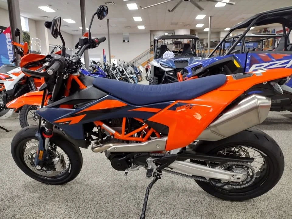 2026 KTM - Image 4 of 6