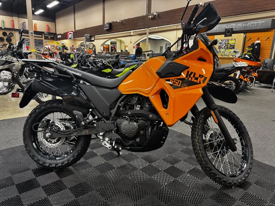 2026 Kawasaki - Image 3 of 4