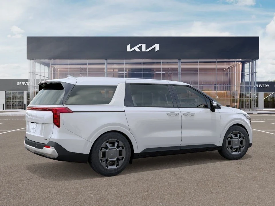2026 Kia Carnival - Image 6 of 21