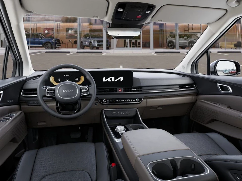 2026 Kia Carnival - Image 14 of 21