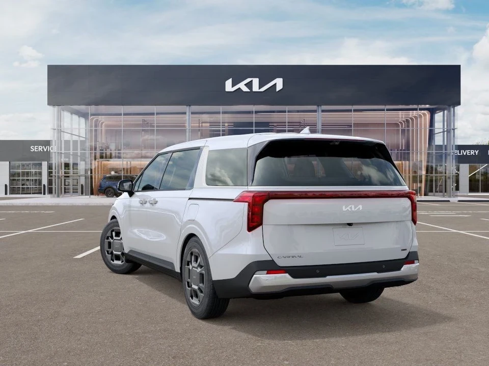 2026 Kia Carnival - Image 4 of 21