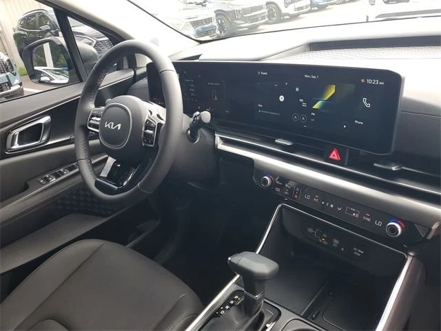 2026 Kia Carnival - Image 8 of 20