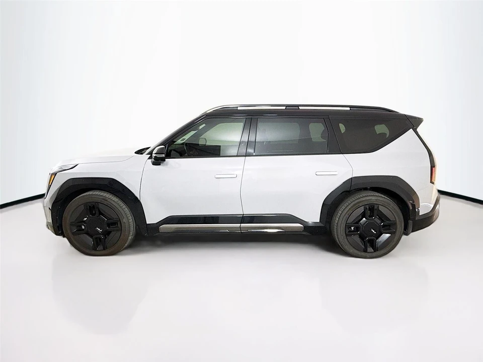 2026 Kia EV9 - Image 4 of 14
