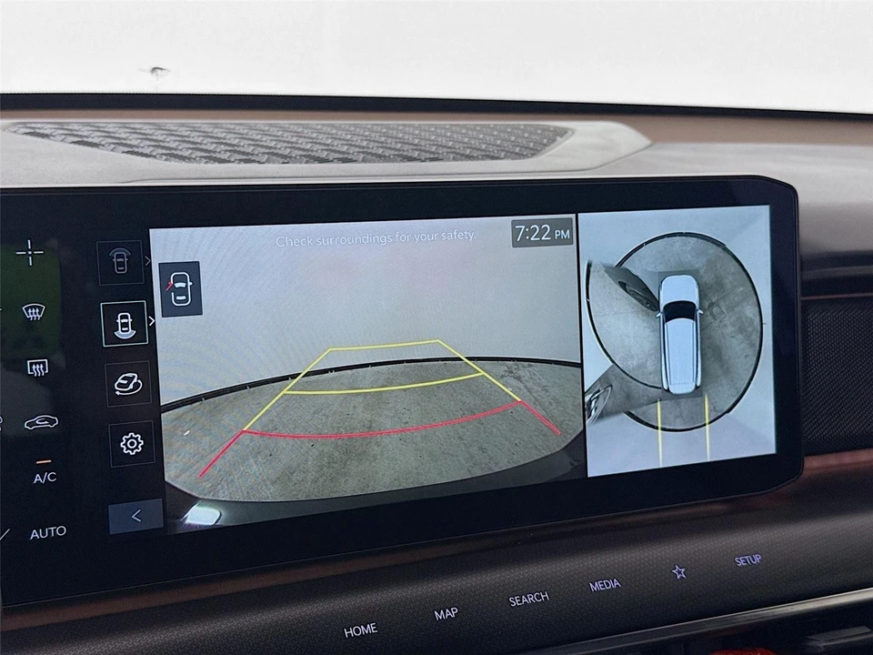 2026 Kia EV9 - Image 14 of 21
